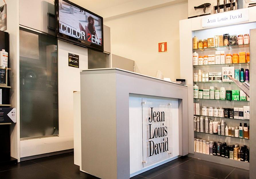 peluqueria-centro-comercial-urbil