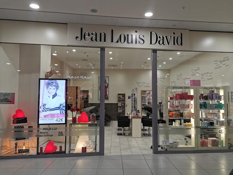 C'est par ici qu'on vous attend pour vous chouchouter et vous looker !!!