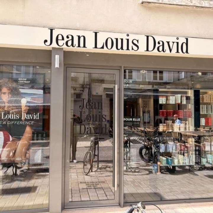 VITRINE
