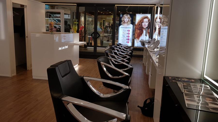 Salone c.c. le Corti