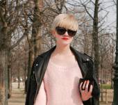 Adopter le blond platine : Streetstyle